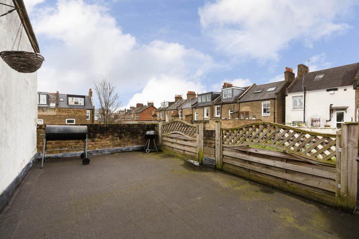 Modern Apartment Streatley Road, Kilburn